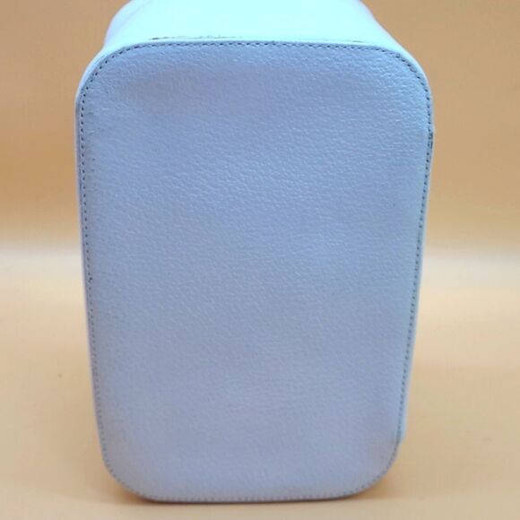 Authentic Gucci Cosmetic Case - Picture 5 of 10